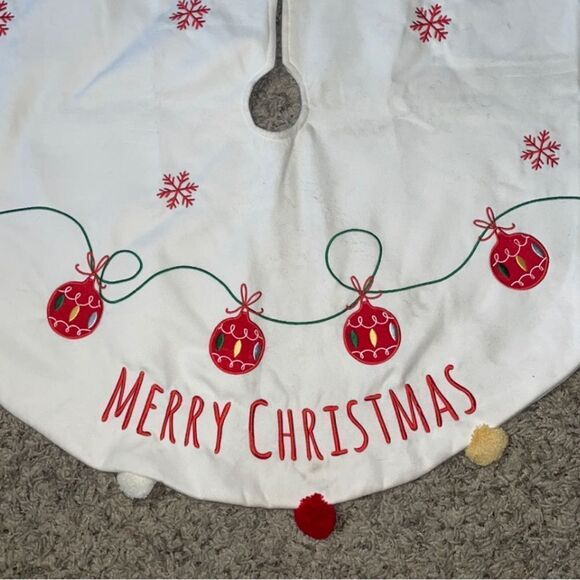 36” & 48” Tree Skirt Bundle - Picture 9 of 13